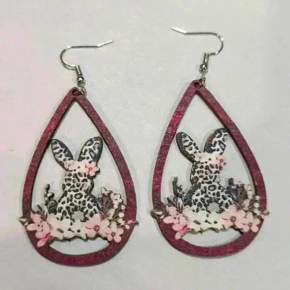 Easter Bunny Fashion Earrings NEW! - Picture 1 of 2